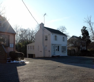 Plus de détails pour 819 W Broad St, Falls Church, VA - Commerce de détail à vendre