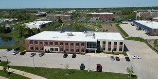 Plus de détails pour 1907 S 4th St, Champaign, IL - Bureau à louer