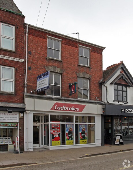 56-58 Kingsbury, Aylesbury à vendre - Photo du bâtiment - Image 2 de 4