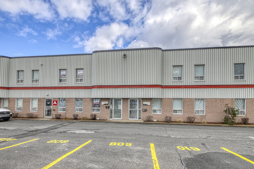 9575 Av Illinois, Brossard, QC à vendre - Photo du bâtiment - Image 1 de 1