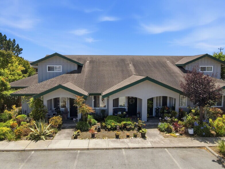 2220 Chanticleer Ave, Santa Cruz, CA à vendre - Photo du bâtiment - Image 2 de 23