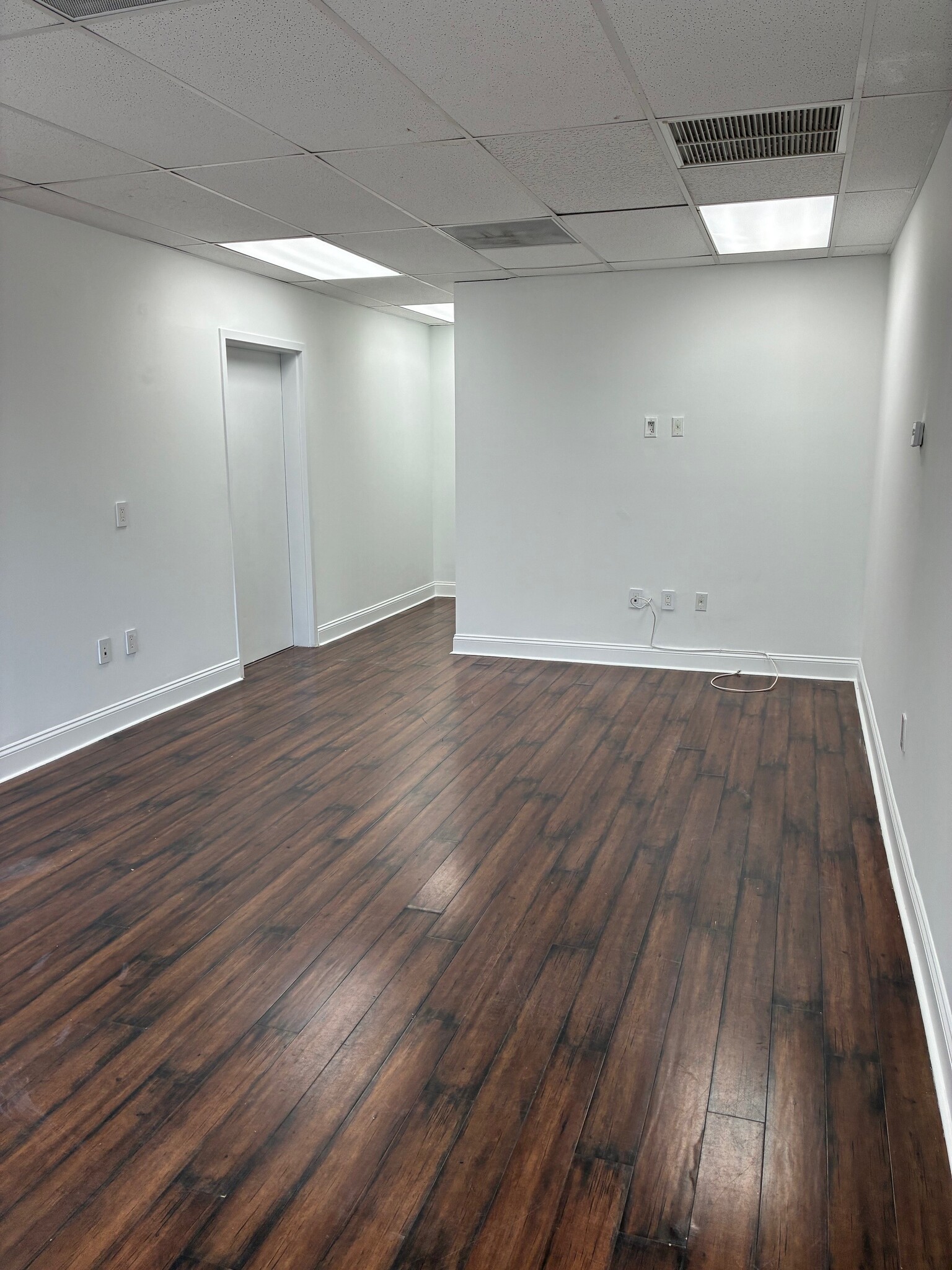 12355 SW 129th Ct, Miami, FL for lease Interior Photo- Image 1 of 5