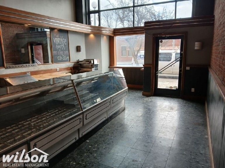 103-116 W 3rd Ave, Ellensburg, WA for lease - Building Photo - Image 3 of 4