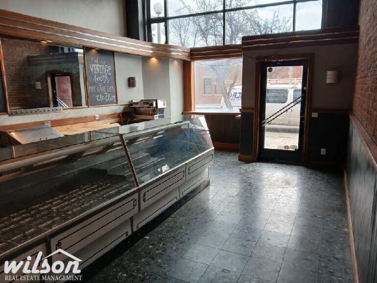 107 W 3rd Ave, Ellensburg, WA à louer - Photo du bâtiment - Image 3 de 4