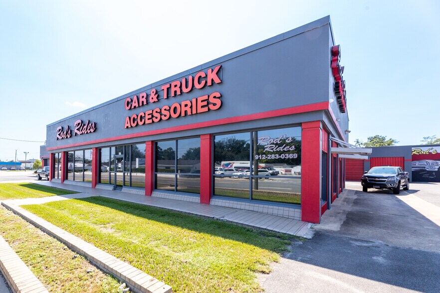 447 Ossie Davis Pky, Waycross, GA à vendre - Photo du bâtiment - Image 2 de 42