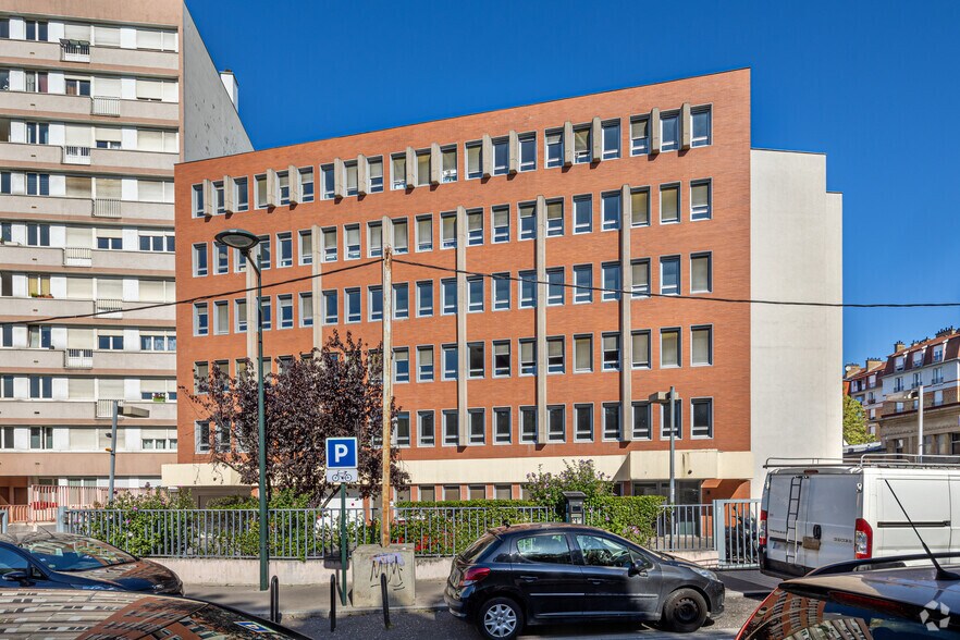 Bureau dans Clichy à louer - Photo du bâtiment - Image 2 de 15