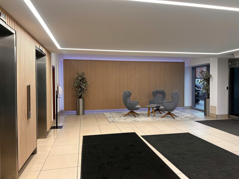 100 Hagley Rd, Birmingham à louer - Photo du bâtiment - Image 2 de 16