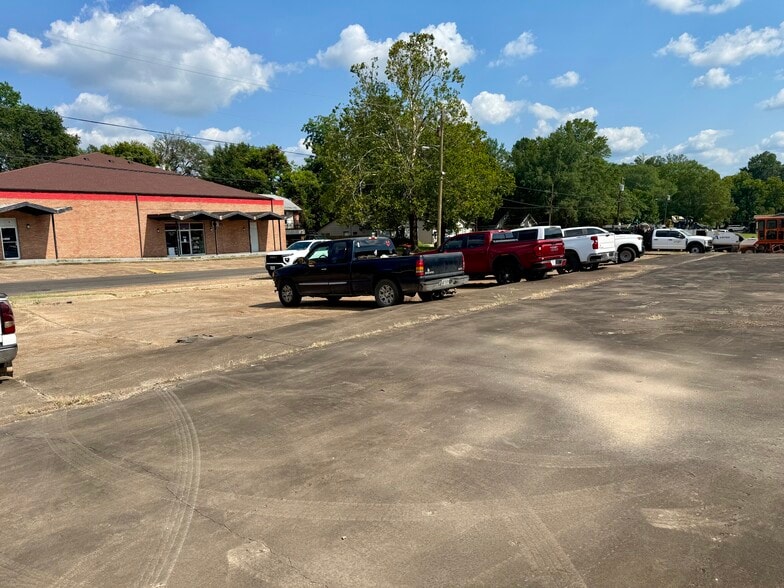 1160 Clarksville st, Paris, TX for sale - Building Photo - Image 3 of 4