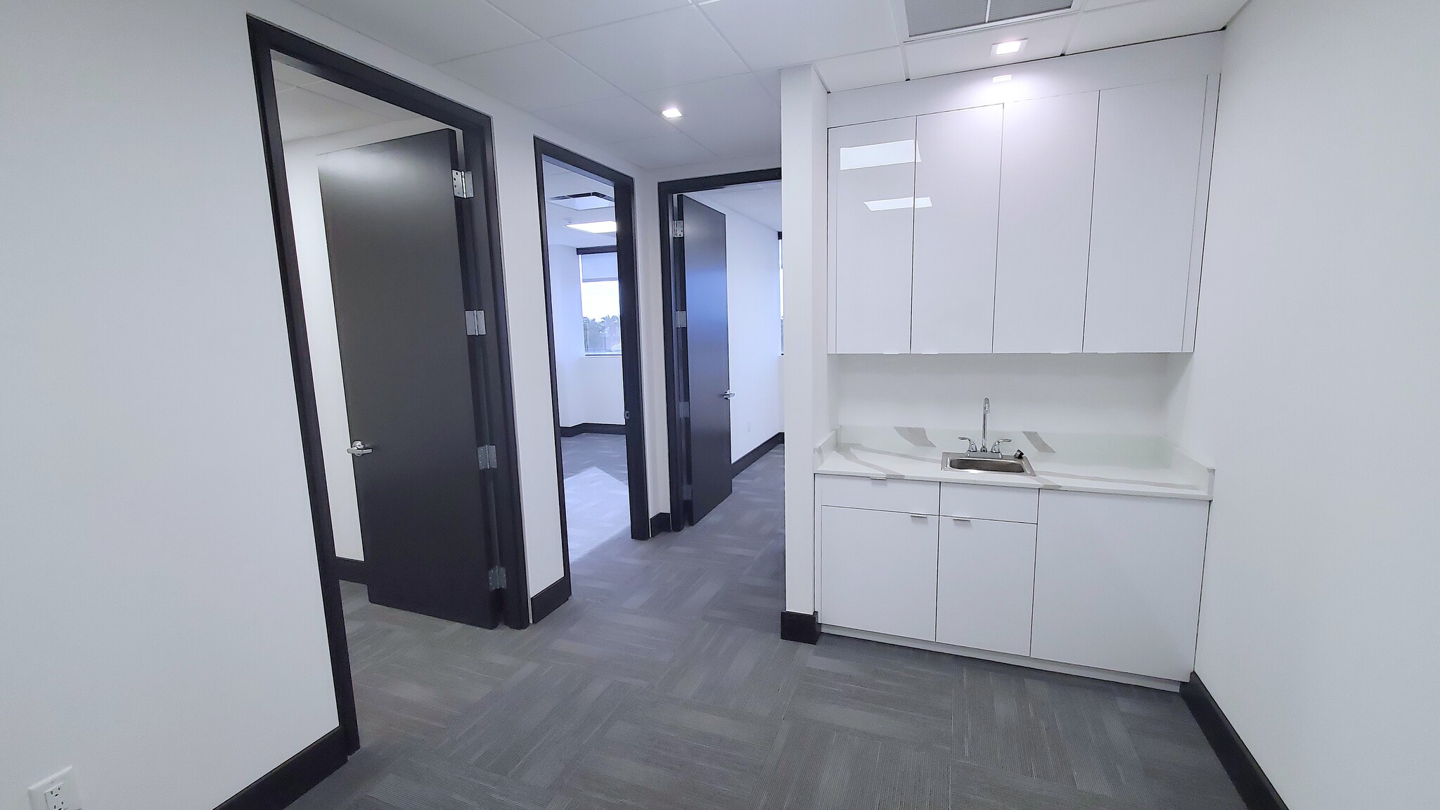 7777 Glades Rd, Boca Raton, FL à louer Photo intérieure- Image 1 de 3