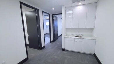 7777 Glades Rd, Boca Raton, FL à louer Photo intérieure- Image 1 de 3