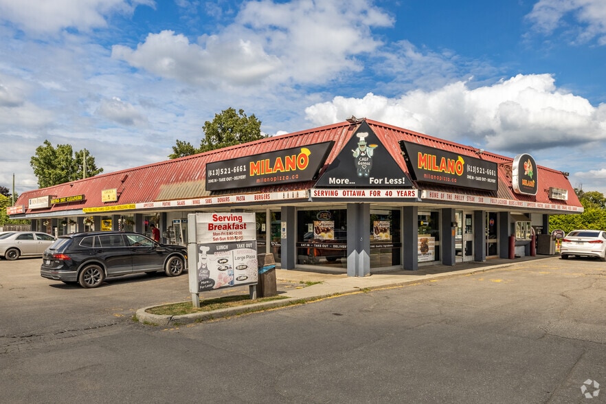 2225-2241 St Laurent Blvd, Ottawa, ON for sale - Primary Photo - Image 1 of 2