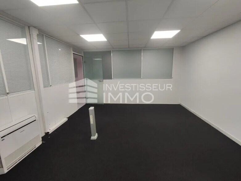 Office in Champigny-sur-Marne for lease - Interior Photo - Image 3 of 6