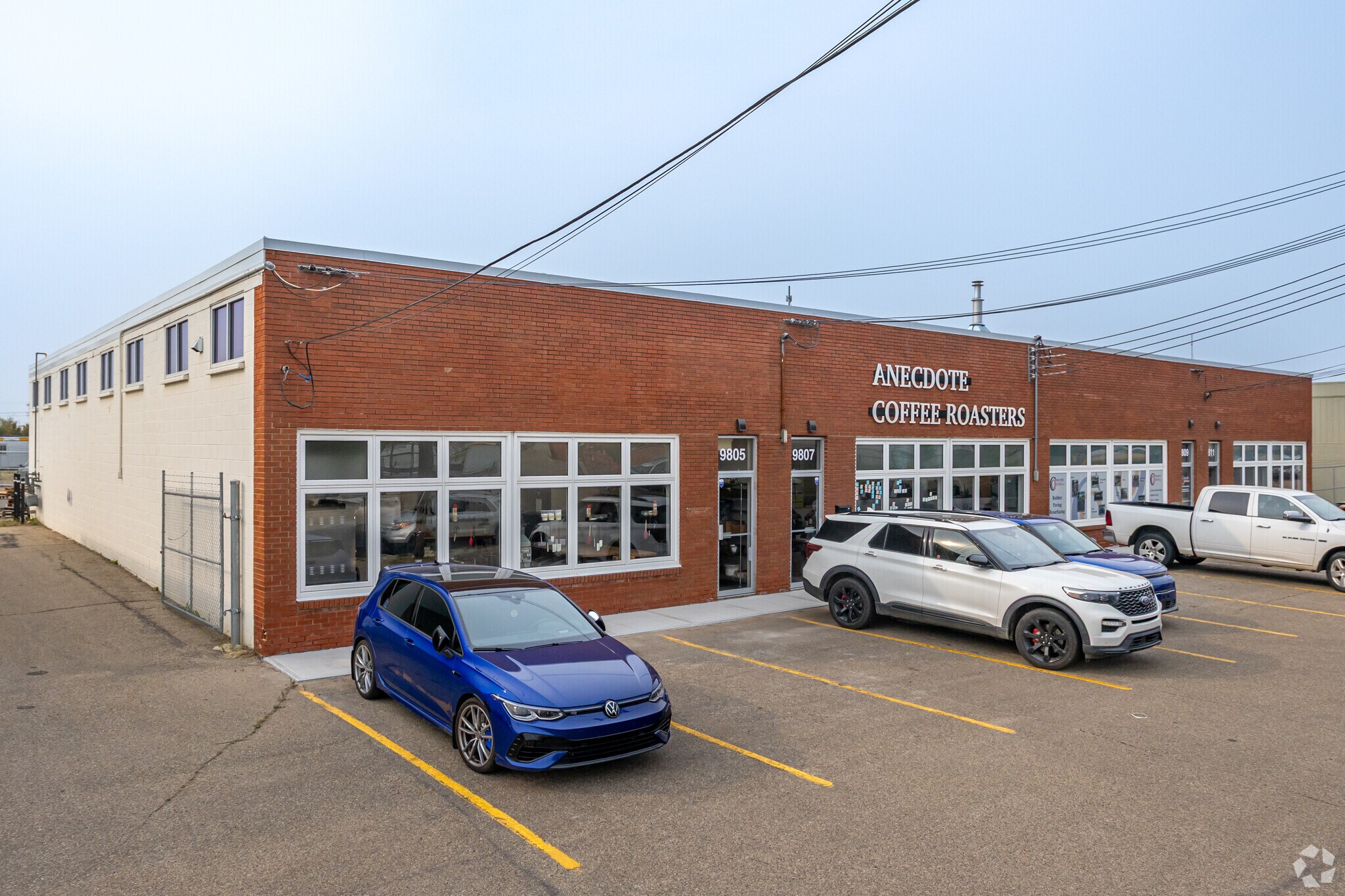 9805-9811 62 Av NW, Edmonton, AB for sale Primary Photo- Image 1 of 1