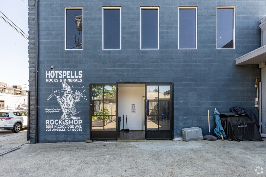 3014-3018 N Coolidge Ave, Los Angeles, CA à vendre - Photo du bâtiment - Image 3 de 33