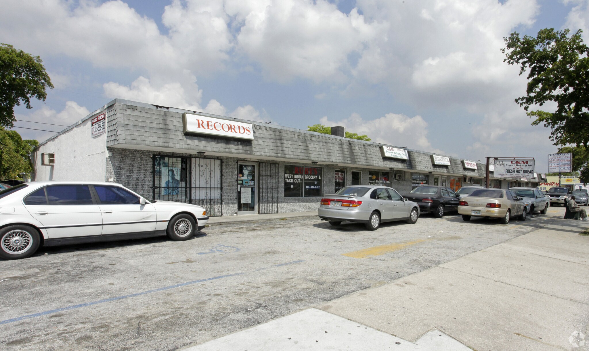 13800-13818 NW 7th Ave, Miami, FL à louer Photo principale- Image 1 de 6