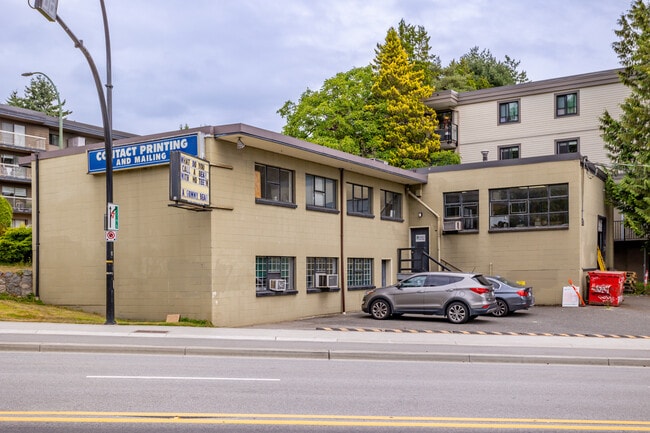 More details for 339 2nd St W, North Vancouver, BC - Industrial for Sale