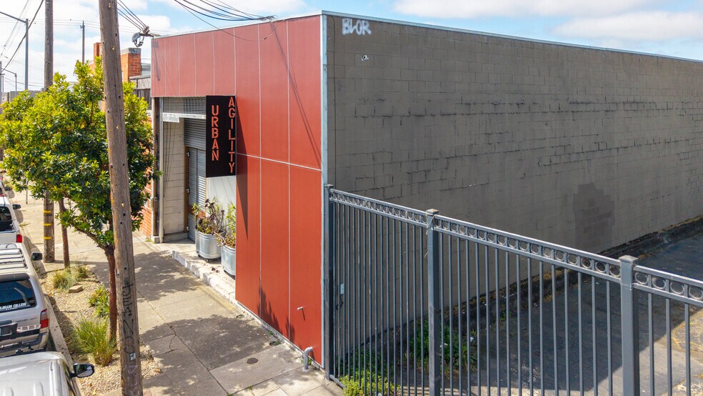 3031 Adeline St, Oakland, CA à vendre - Photo du bâtiment - Image 2 de 27