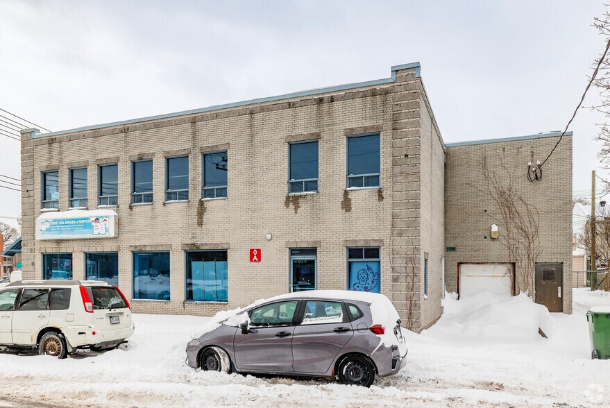 600 Rue Victoria, Montréal, QC for lease - Building Photo - Image 2 of 2