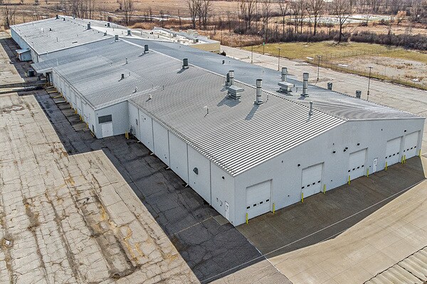 331 Graham Rd, Imlay City, MI à louer - Photo principale - Image 1 de 23