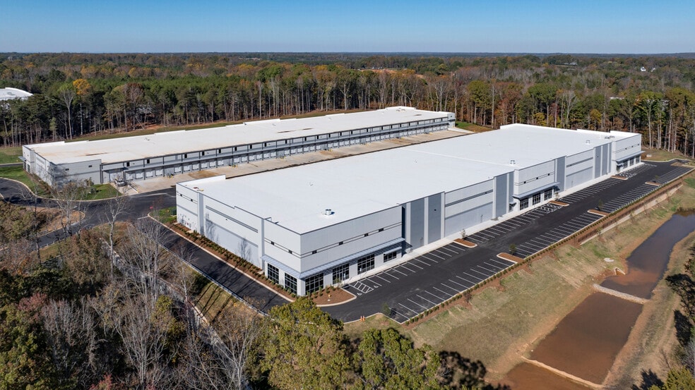 12901 Jamesburg Dr, Huntersville, NC for lease - Building Photo - Image 3 of 3