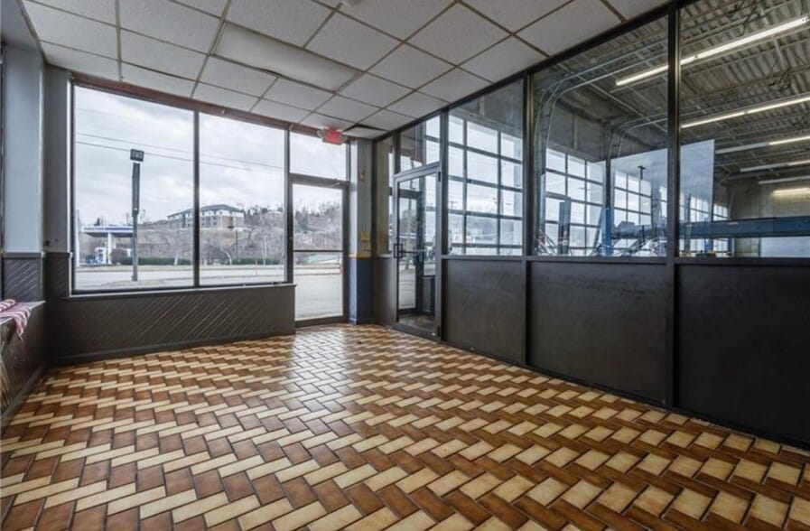 9435 State Route 30, Irwin, PA for lease - Building Photo - Image 3 of 10