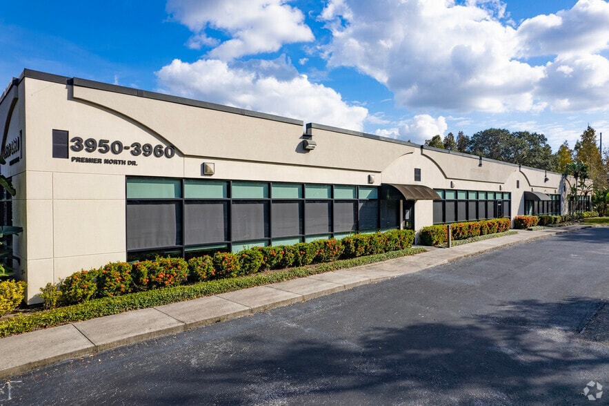 3950-3960 Premier North Dr, Tampa, FL à louer - Photo du bâtiment - Image 1 de 10