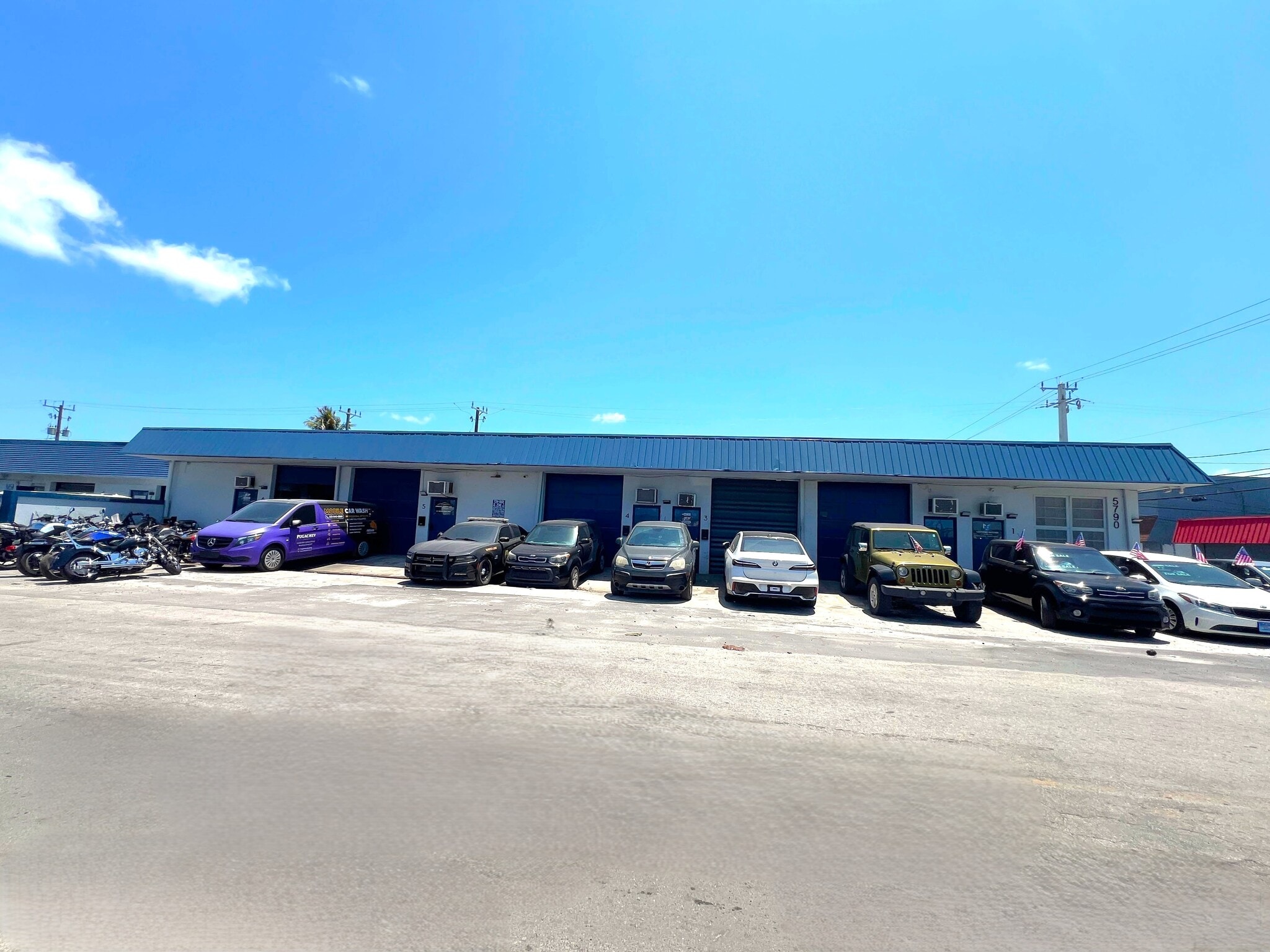 5790 Rodman St, Hollywood, FL for lease Primary Photo- Image 1 of 6