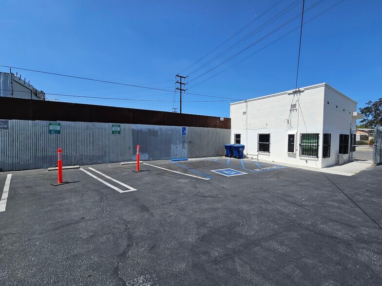 3508 Eagle Rock Blvd, Los Angeles, CA à louer - Photo du bâtiment - Image 3 de 3