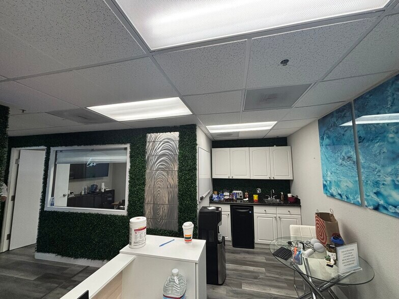 1350 Dell Ave, Campbell, CA à louer - Photo du bâtiment - Image 3 de 25