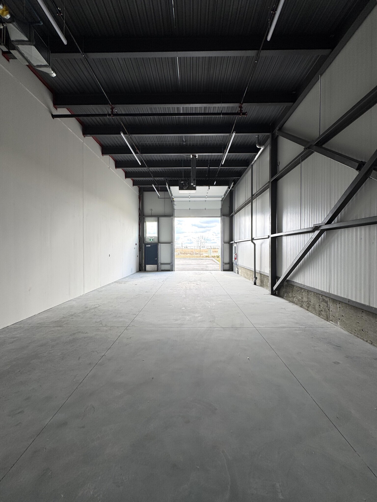 20304 109 Av NW, Edmonton, AB à louer Photo intérieure- Image 1 de 4