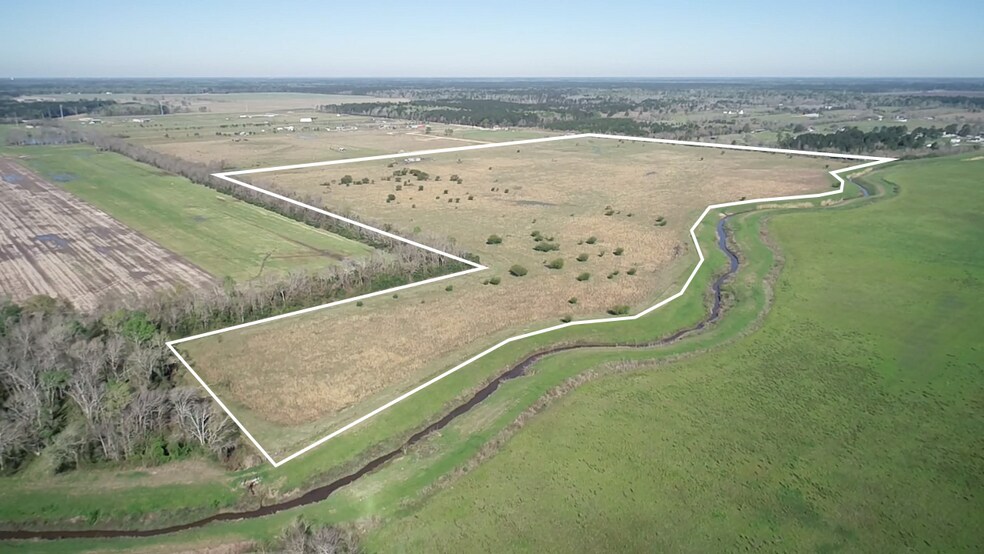 785 County Road 624, Dayton, TX à vendre - Photo du bâtiment - Image 2 de 3