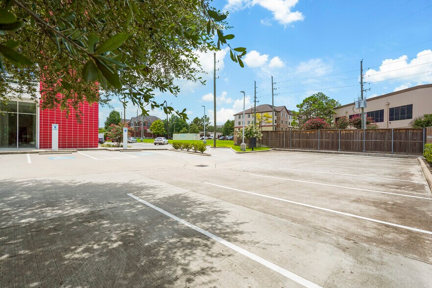 1140 Enclave Pky, Houston, TX à vendre - Photo du bâtiment - Image 3 de 41