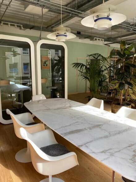 8 Rue Du Sentier, Paris à louer - Photo du bâtiment - Image 3 de 7