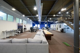 400 Clematis St, West Palm Beach, FL for lease Interior Photo- Image 2 of 13