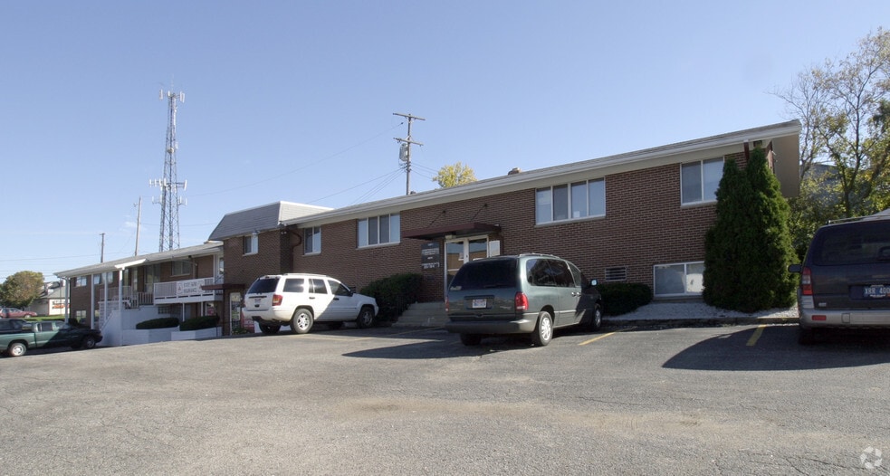 4225 W Main St, Kalamazoo, MI à vendre - Photo du bâtiment - Image 3 de 4