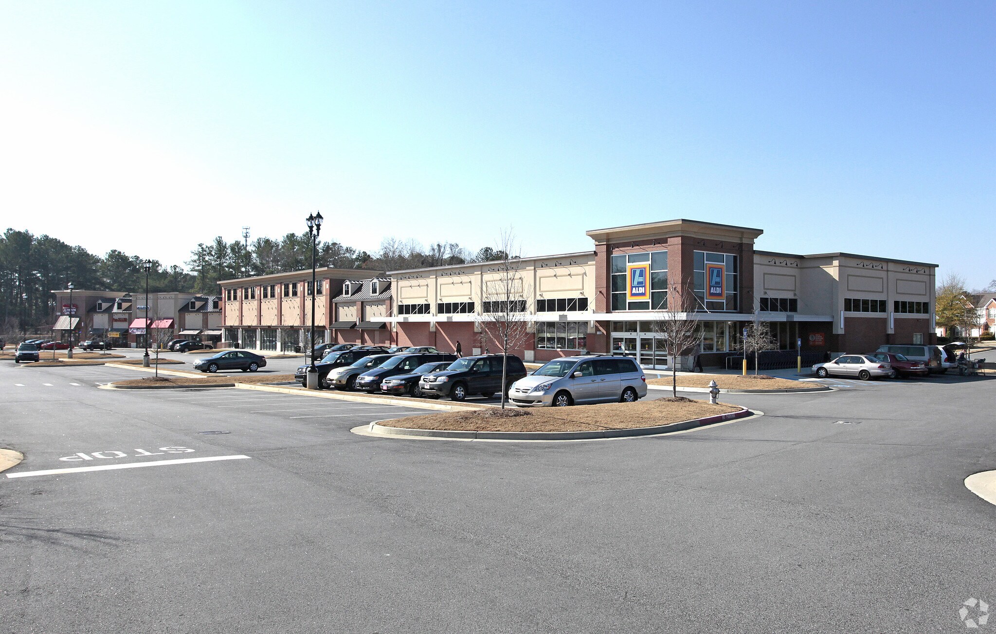 12990 Highway 9 Rd, Alpharetta, GA à louer Photo du bâtiment- Image 1 de 15