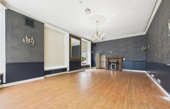 29-35 Esslemont Ave, Aberdeen for lease Interior Photo- Image 2 of 5
