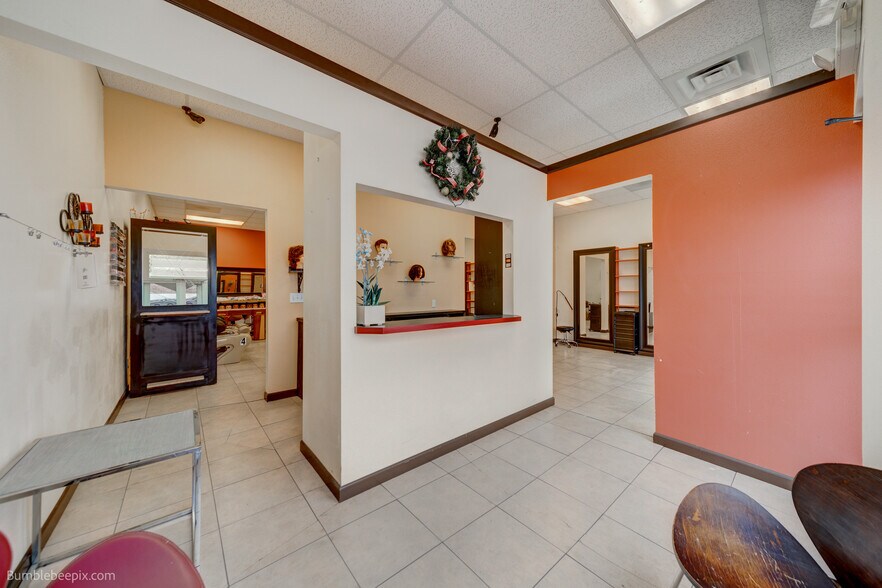 118 E Lake St, Medical Lake, WA à vendre - Hall d’entrée - Image 3 de 17