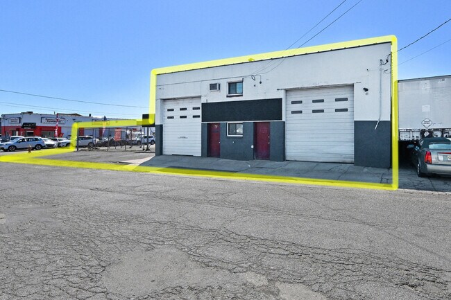 Plus de détails pour 72 Illinois Ave, Paterson, NJ - Industriel à vendre