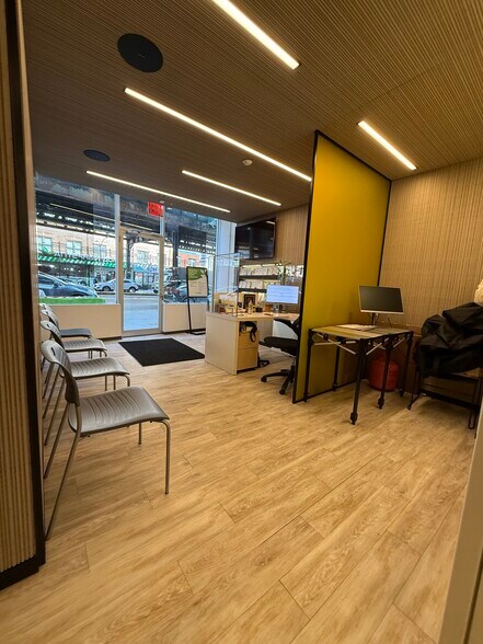 314 Brighton Beach Ave, Brooklyn, NY à louer - Photo intérieure - Image 3 de 11