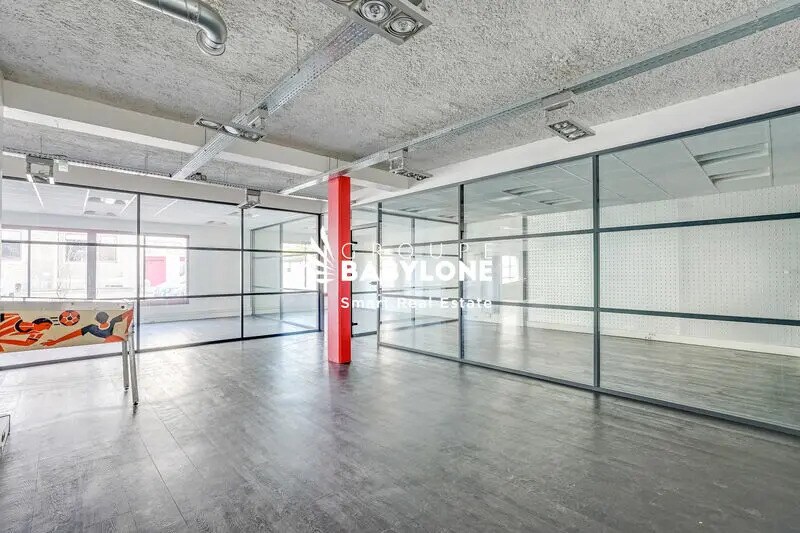 Bureau dans Montrouge à louer - Photo du bâtiment - Image 3 de 20