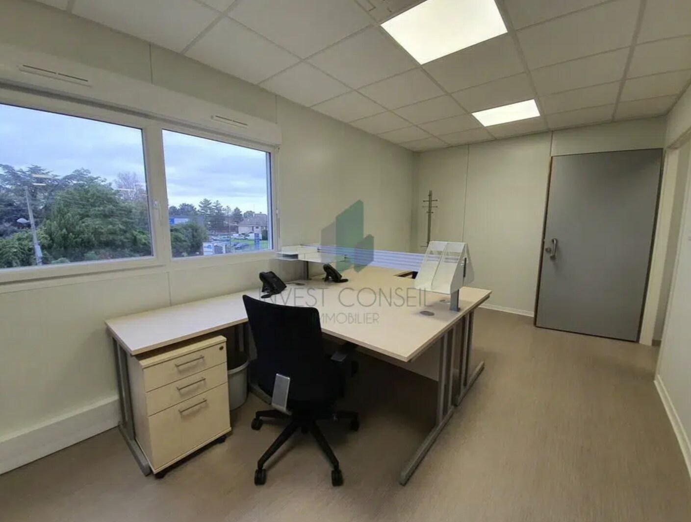 Flex in Persan for sale Interior Photo- Image 1 of 9