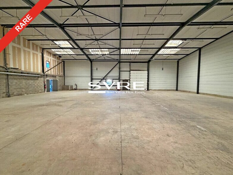 Flex in Aix-en-Provence for lease - Interior Photo - Image 2 of 10