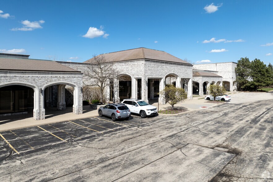 2500 W Golf Rd, Hoffman Estates, IL à vendre - Photo principale - Image 3 de 8