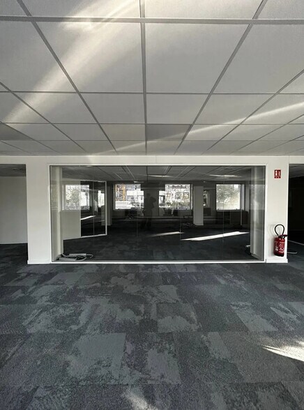 Bureau dans Lyon à louer - Photo du bâtiment - Image 2 de 5