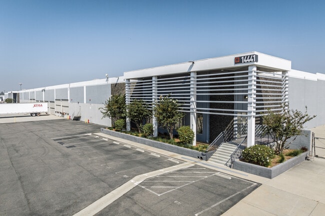 Plus de détails pour 14421-14441 Bonelli St, City of Industry, CA - Industriel à louer