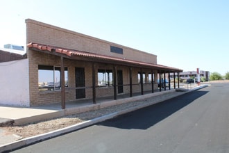 1000 W Apache Trl, Apache Junction, AZ for lease Interior Photo- Image 2 of 5