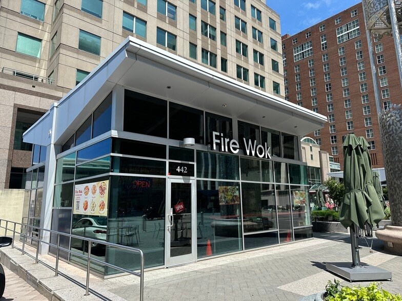 442 Fayetteville St, Raleigh, NC for lease - Building Photo - Image 2 of 4