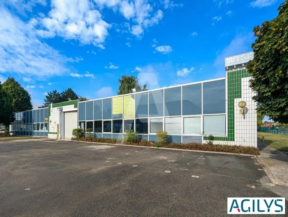 Flex in  for lease Building Photo- Image 1 of 14