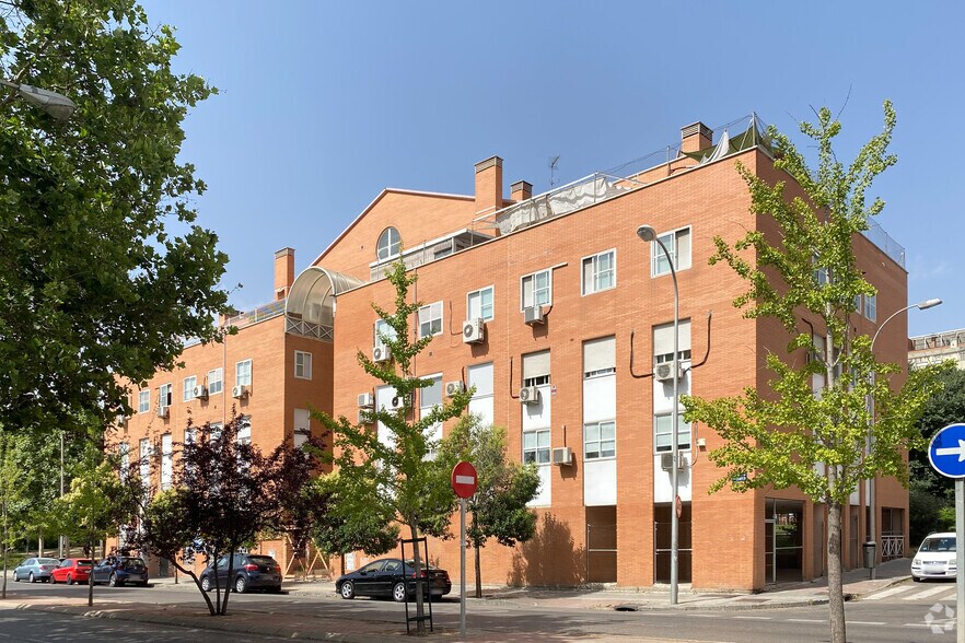 Calle Estafeta, 24, Madrid, Madrid à vendre - Photo du bâtiment - Image 2 de 2